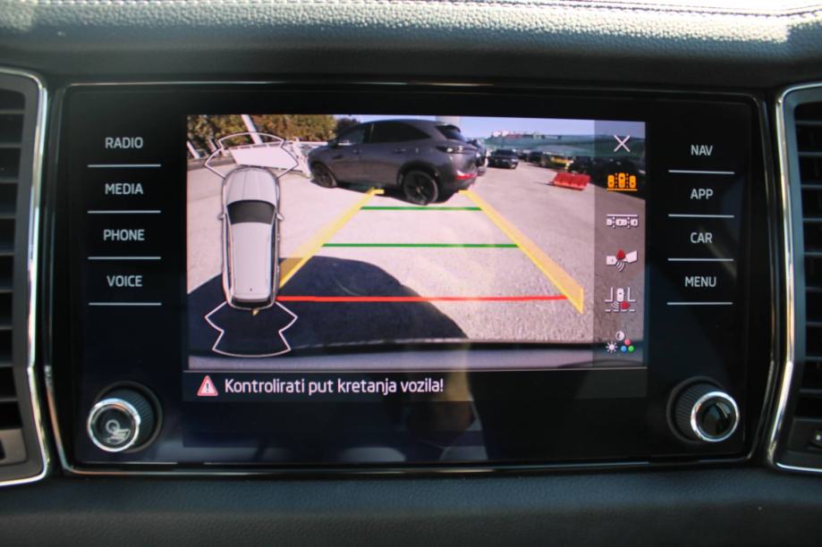 Škoda Kodiaq 1.5 TSi DSG *LED, NAVIGACIJA, KAMERA* - nije uvoz, fotografija 20