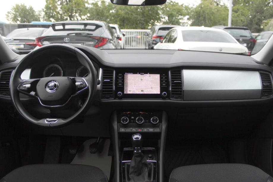 Škoda Kodiaq 1.5 TSI, LED, ALU 17", NAVI, KAMERA, GARANCIJA, NIJE UVOZ, fotografija 10