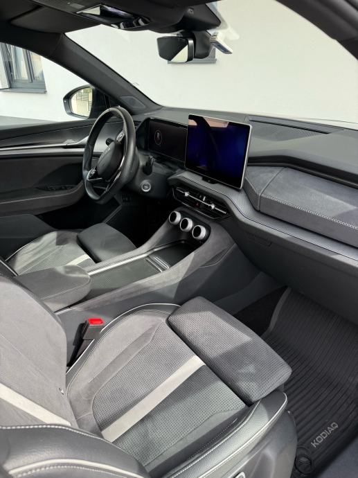 Škoda Kodiaq 2.0 Sportline, 7 sjedala, fotografija 5