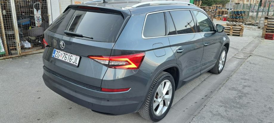 Škoda Kodiaq 2.0 TDI DSG, 7 sjedala, Matrix LED, 360°, kuka, servisna, fotografija 6