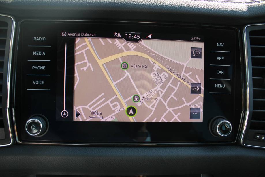 Škoda Kodiaq 2.0 TDi DSG *LED, NAVIGACIJA, KAMERA*, fotografija 20
