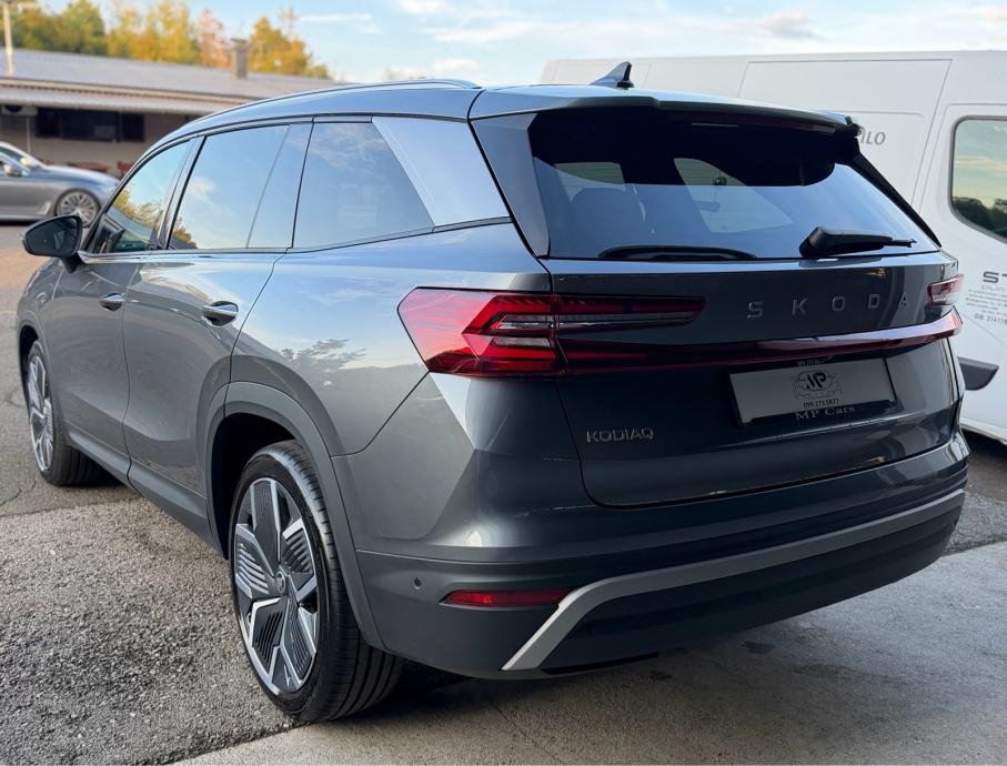 Škoda Kodiaq 2,0°DSG°SELECTION°7 SJEDALA°VIRTUAL°LED°KAMERA360°AMBI°, fotografija 5