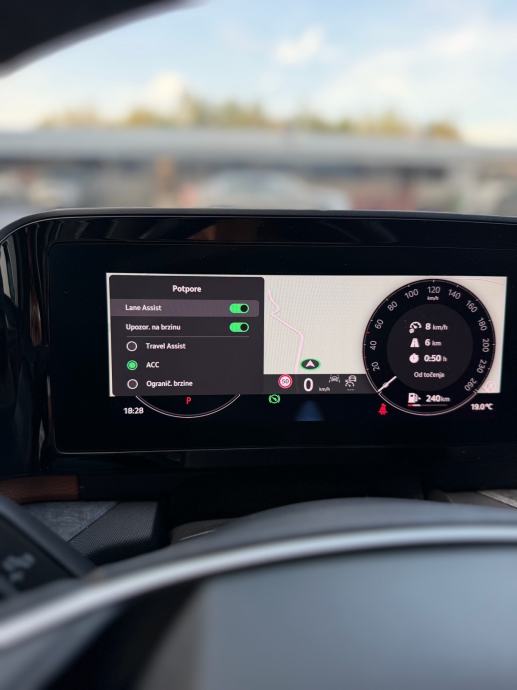 Škoda Kodiaq 2,0°DSG°SELECTION°7 SJEDALA°VIRTUAL°LED°KAMERA360°AMBI°, fotografija 16