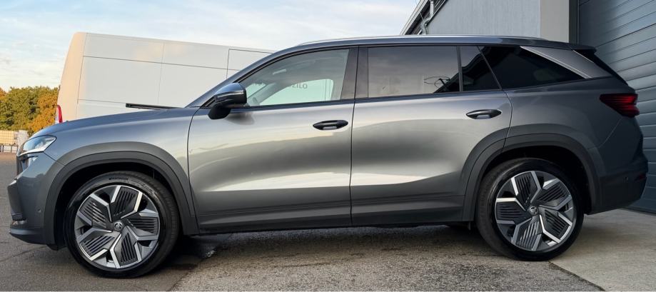Škoda Kodiaq 2,0°DSG°SELECTION°7 SJEDALA°VIRTUAL°LED°KAMERA360°AMBI°, fotografija 4