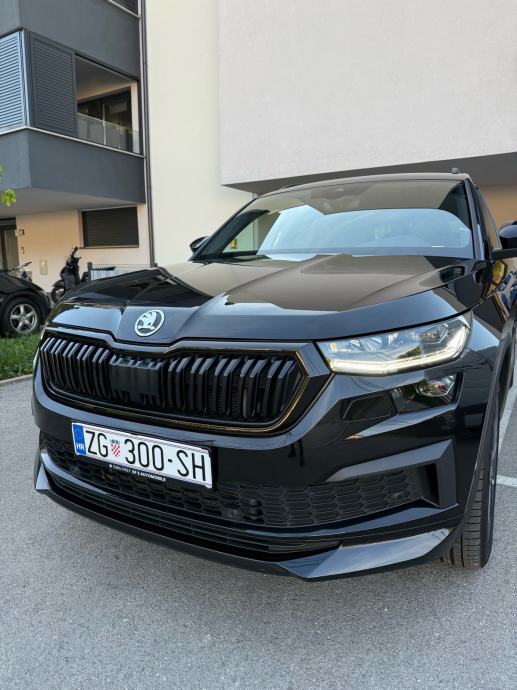 Škoda Kodiaq 2,0 TDI DSG SPORTLINE, 2023, Matrix, Virtual, 20 Felge”, fotografija 4