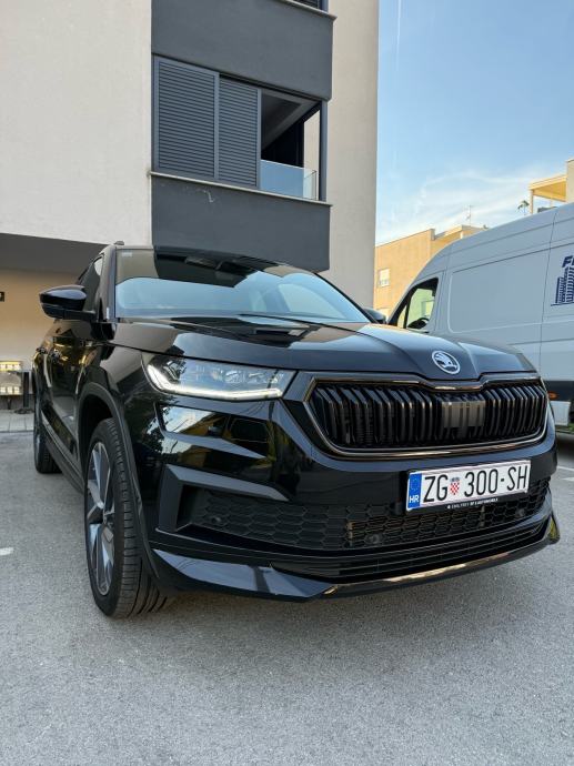 Škoda Kodiaq 2,0 TDI DSG SPORTLINE, 2023, Matrix, Virtual, 20 Felge”, fotografija 7
