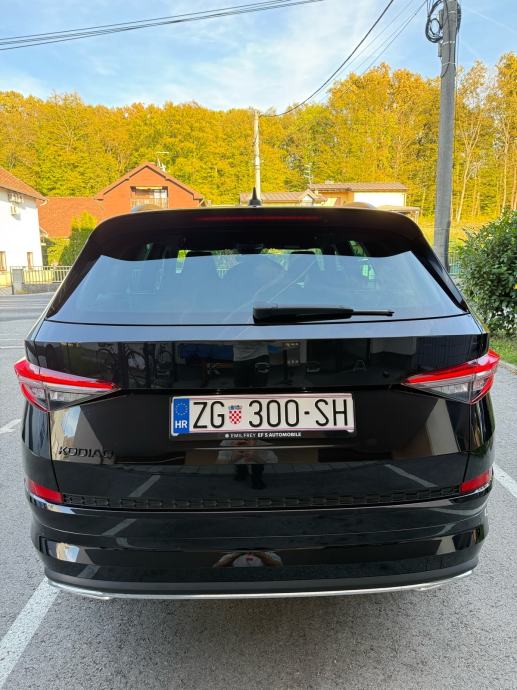 Škoda Kodiaq 2,0 TDI DSG SPORTLINE, 2023, Matrix, Virtual, 20 Felge”, fotografija 11