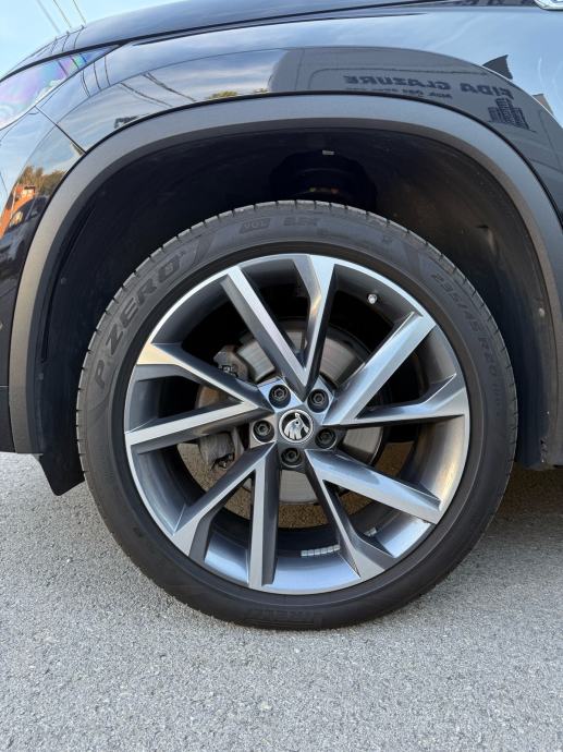 Škoda Kodiaq 2,0 TDI DSG SPORTLINE, 2023, Matrix, Virtual, 20 Felge”, fotografija 9