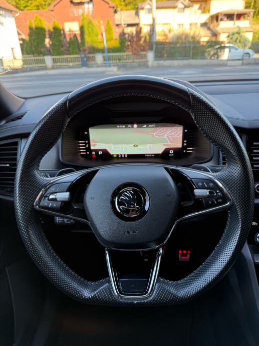 Škoda Kodiaq 2,0 TDI DSG SPORTLINE, 2023, Matrix, Virtual, 20 Felge”, fotografija 14