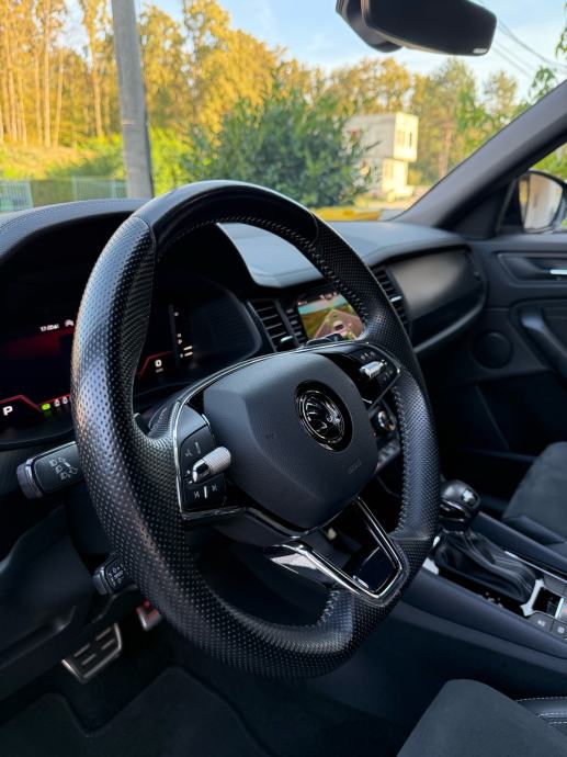 Škoda Kodiaq 2,0 TDI DSG SPORTLINE, 2023, Matrix, Virtual, 20 Felge”, fotografija 15