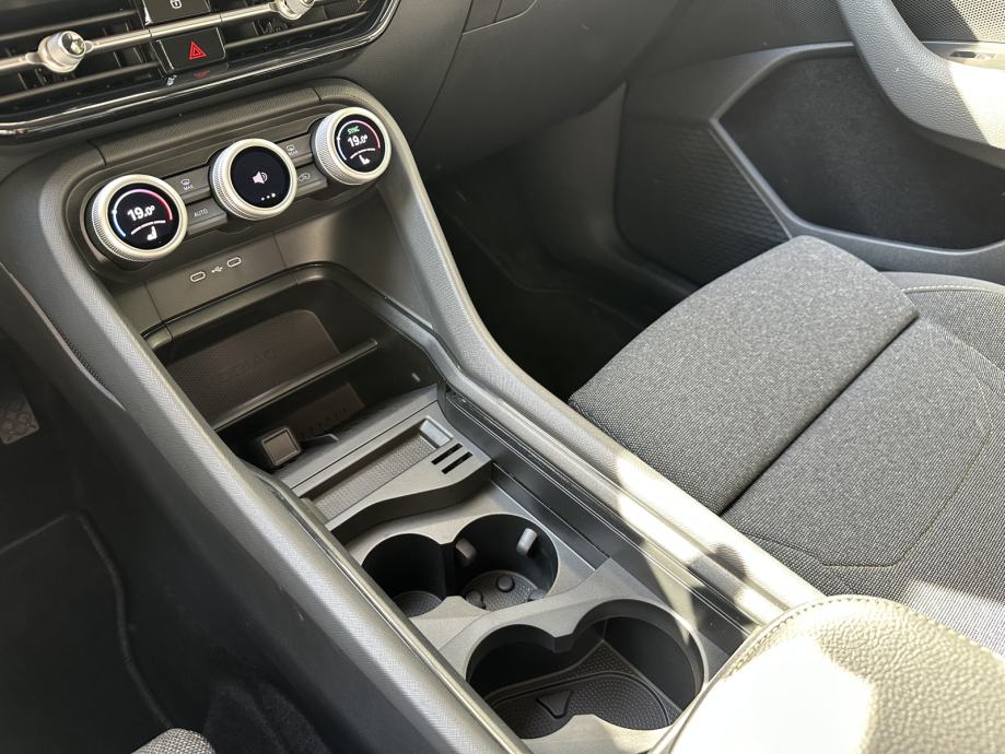 Škoda Kodiaq 2,0 TDI *SELECTION*7 SJEDALA*4X4*KUKA*NOVO*GRIJANJE*DSG*, fotografija 14