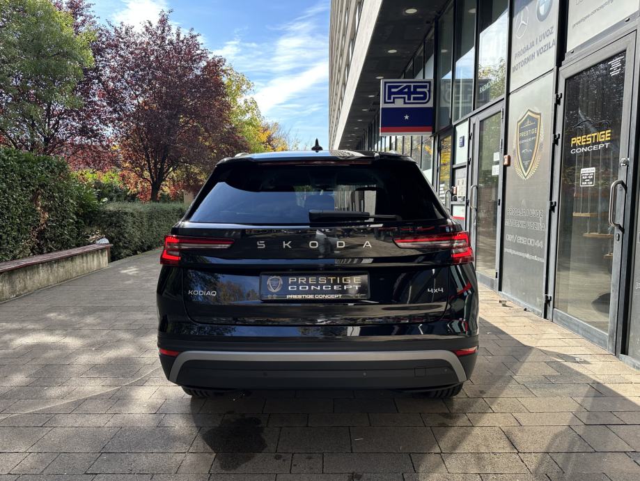 Škoda Kodiaq 2,0 TDI *SELECTION*7 SJEDALA*4X4*KUKA*NOVO*GRIJANJE*DSG*, fotografija 4
