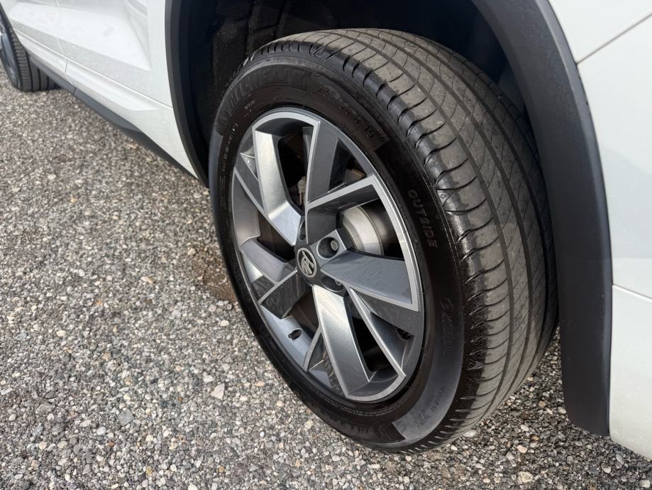 Škoda Kodiaq 2,0 TDI SPORTLINE DSG | MEMORIJA | ALCANTARA | MRTVI KUT, fotografija 18
