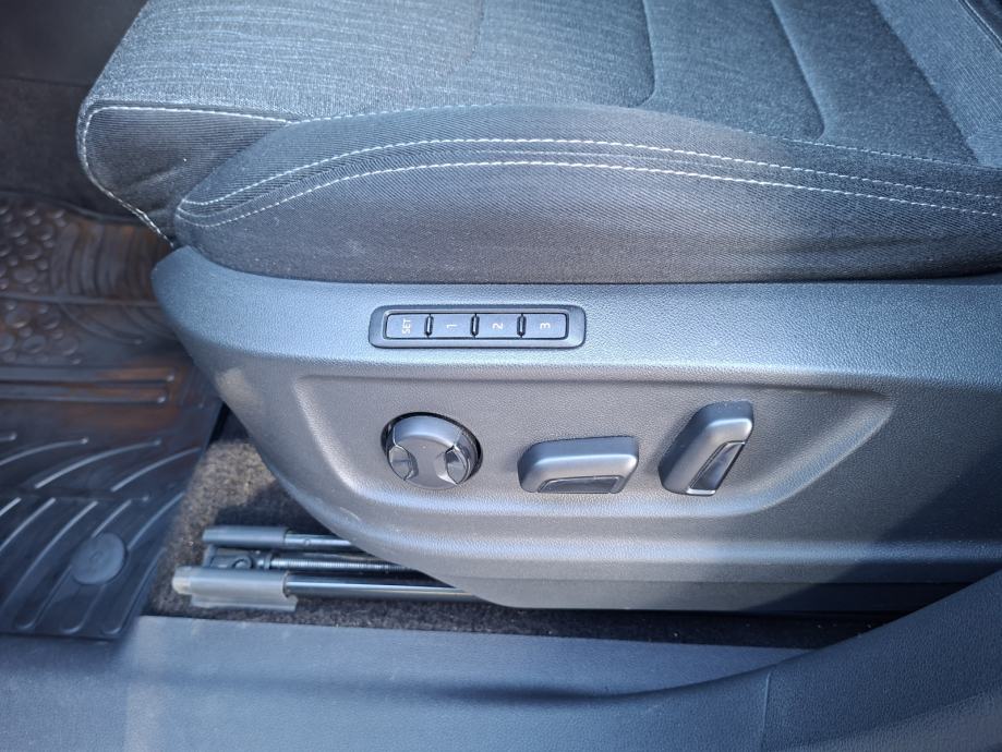 Škoda Kodiaq 2,0 Tdi Style, 4x4, Registr. do 08/27, cijena nije fixna, fotografija 6
