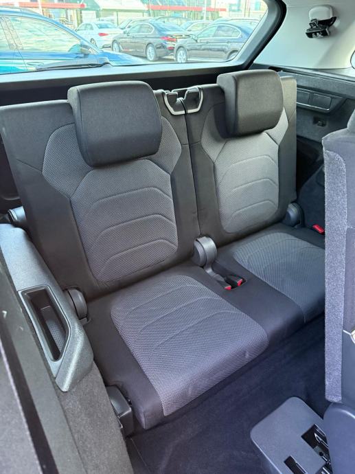 Škoda Kodiaq 2.0TDI DSG 7SJEDALA °NAVI°KAMERA°KEYLESS°ADAP. TEMPOMAT, fotografija 16