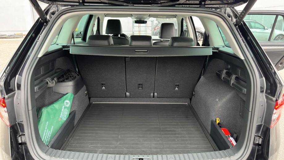 SKODA KODIAQ 2023 • PREMIUM jamstvo • AutoZubak Rabljena, fotografija 12
