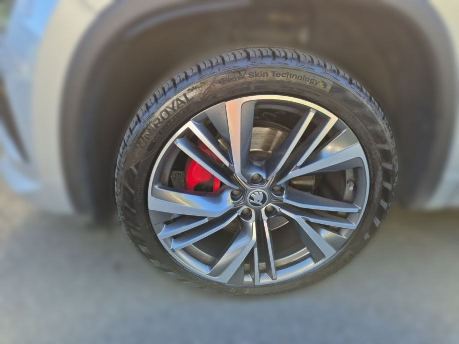 Škoda Kodiaq 4x4 2.0 TSI RS DSG-SLO-1.LAST.-FUL OPREMA-ODLIČEN, fotografija 8