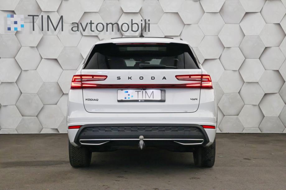 Škoda Kodiaq 4x4 2.0TDI DSG Sportline 193KS PANO DCC 360-KAMERA, fotografija 6