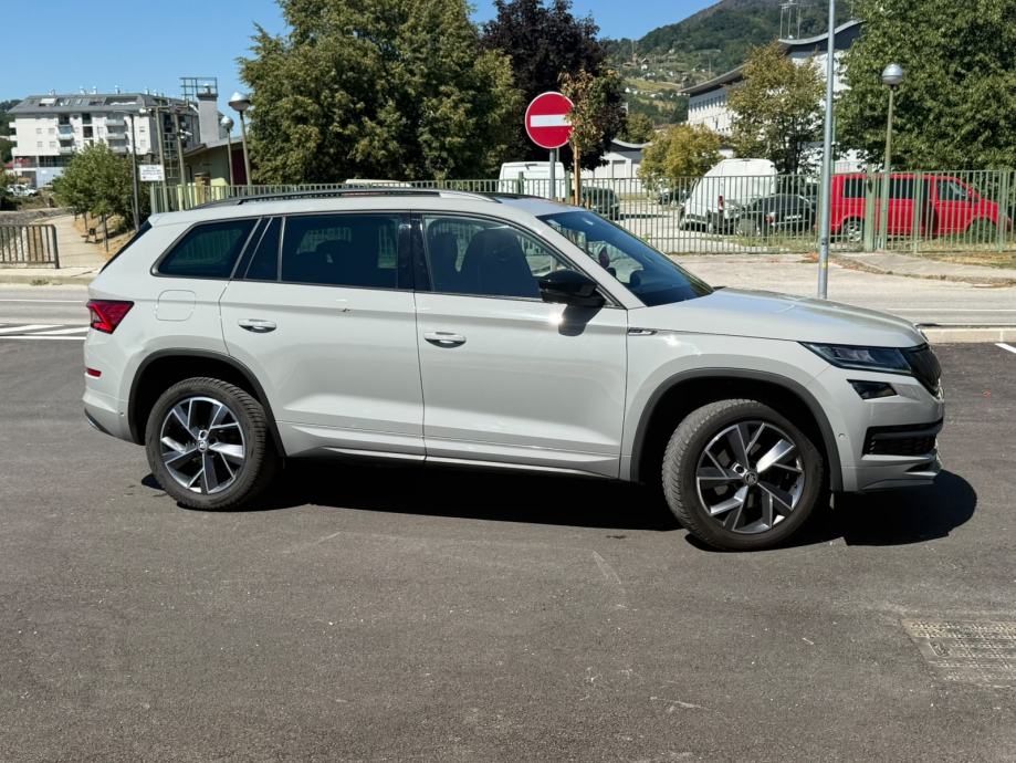 Škoda Kodiaq Sportline 2,0 TDI DSG-PANORAMA-KUKA-360-VIRTUAL, fotografija 14
