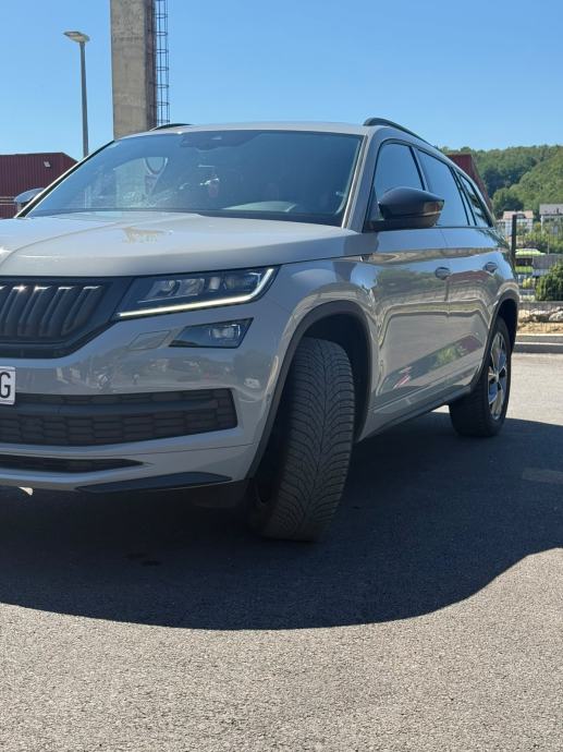 Škoda Kodiaq Sportline 2,0 TDI DSG-PANORAMA-KUKA-360-VIRTUAL, pogled izvana - slika 2