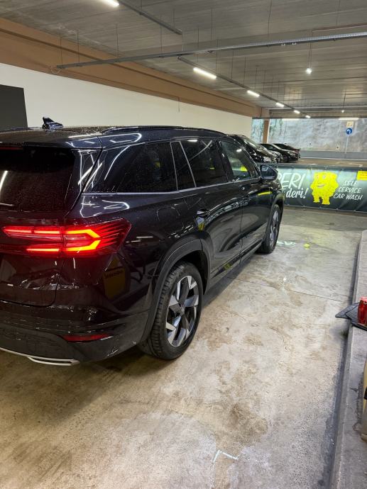 Škoda Kodiaq SportLine PHEV 2025. | 7.400 km | Canton | 360° | DCC Plu, fotografija 5