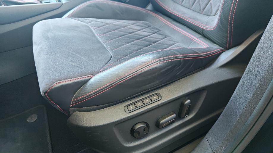 Škoda Kodiaq VRS DSG 4X4, 240KS, KAMERA, PANO, VIRTUAL, JAMSTVO, fotografija 15