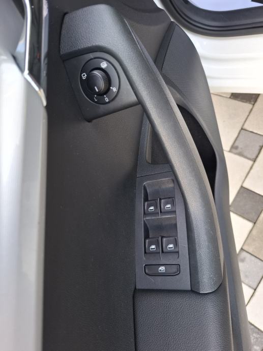 Škoda Octavia 1 6 TDI 92tkm SERVISNA TEMPOMAT EURO KUKA GR SJEDALA, fotografija 14