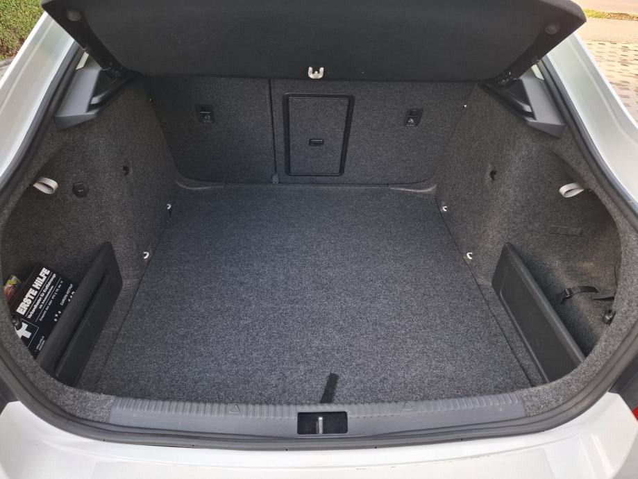 Škoda Octavia 1 6 TDI 92tkm SERVISNA TEMPOMAT EURO KUKA GR SJEDALA, fotografija 18
