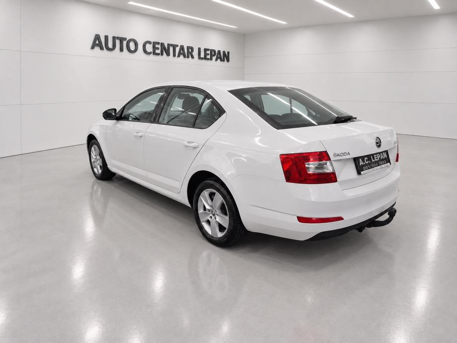 Škoda Octavia 1 6 TDI 92tkm SERVISNA TEMPOMAT EURO KUKA GR SJEDALA, fotografija 4