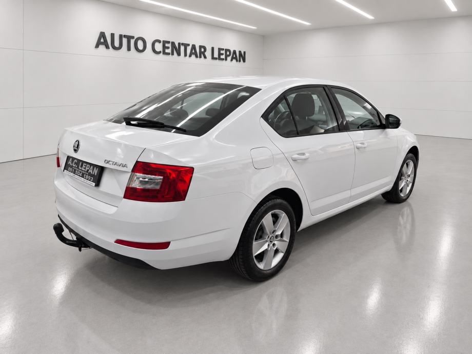 Škoda Octavia 1 6 TDI 92tkm SERVISNA TEMPOMAT EURO KUKA GR SJEDALA, fotografija 6