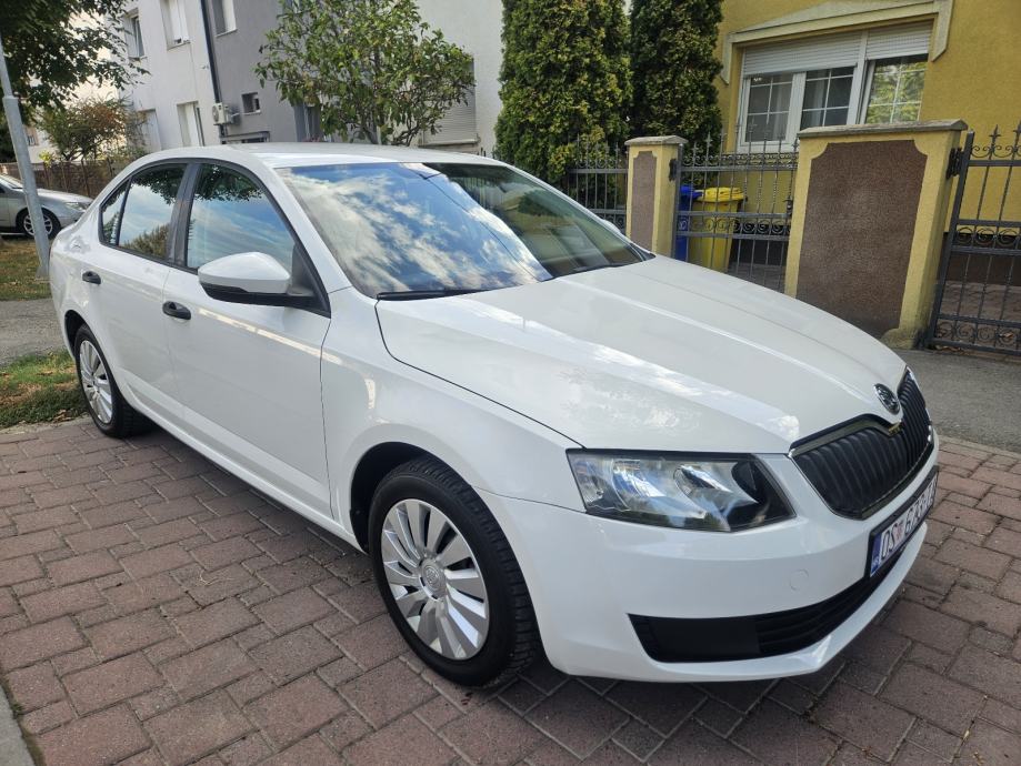 Škoda Octavia 1,2 TSI prešao 178000 km izvrsno stanje, fotografija 3