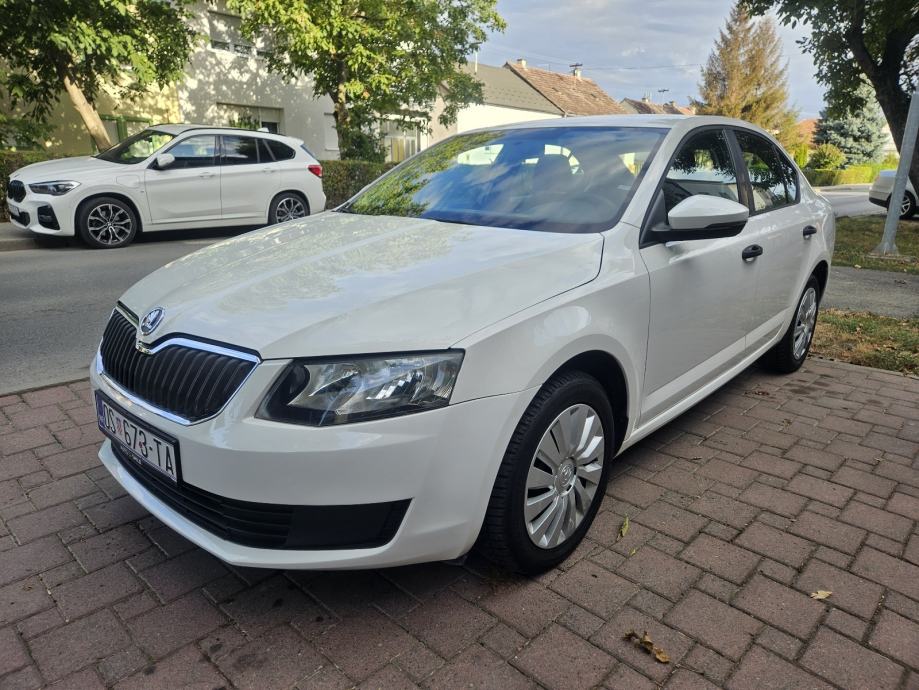 Škoda Octavia 1,2 TSI prešao 178000 km izvrsno stanje, fotografija 2