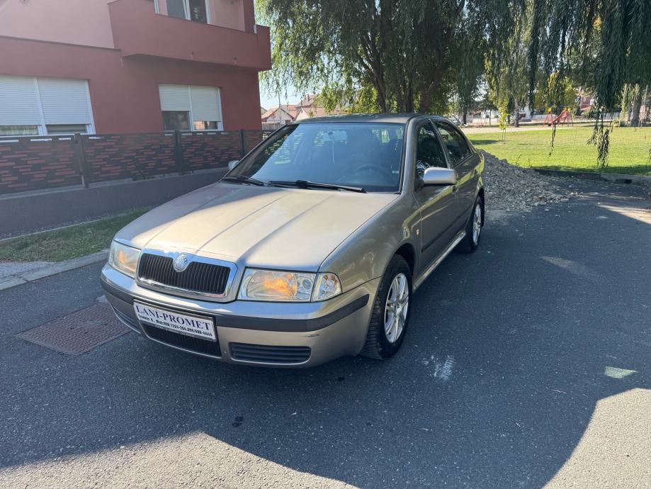 Škoda Octavia 1,4 Classic,SAMO 130tkm, fotografija 5
