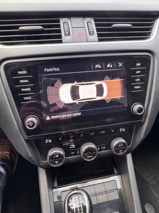 Škoda Octavia 1.5 TSI 150, fotografija 5