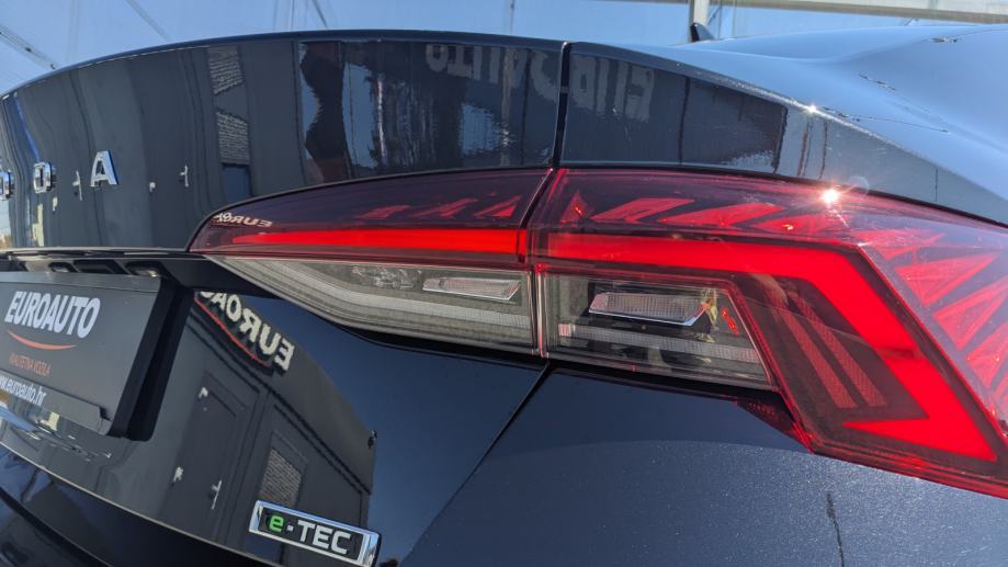 ŠKODA OCTAVIA 1.5 TSI DSG M-HEV STYLE, fotografija 6