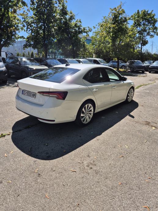 Škoda Octavia 1,5 TSI DSG mHEV, fotografija 10