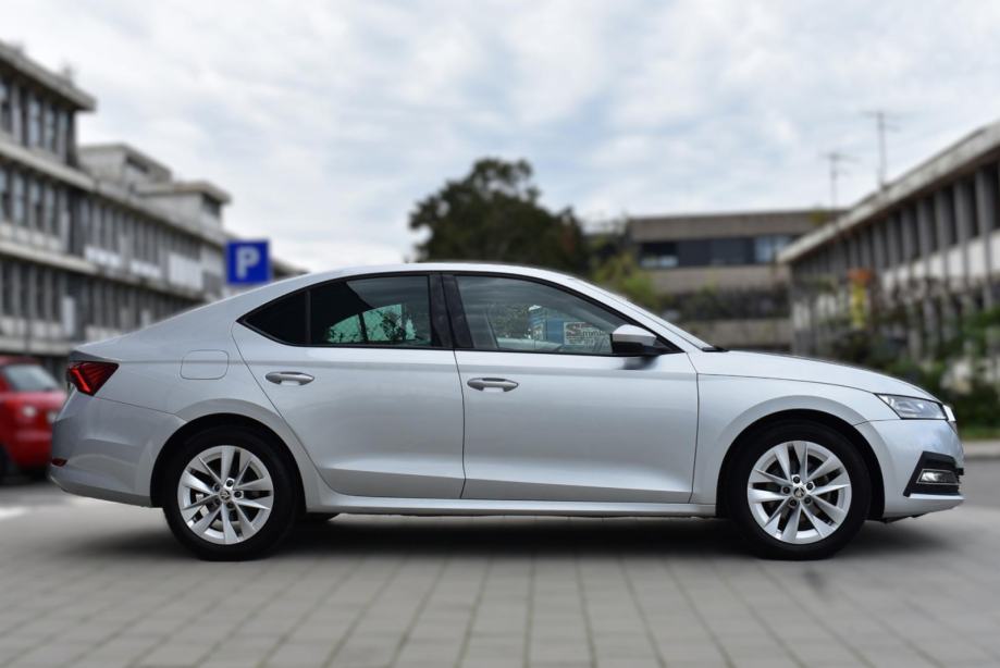 Škoda Octavia 1.5 TSI, MULTIFUNCKIJSKI UPRAVLJAČ, JAMSTVO, fotografija 5