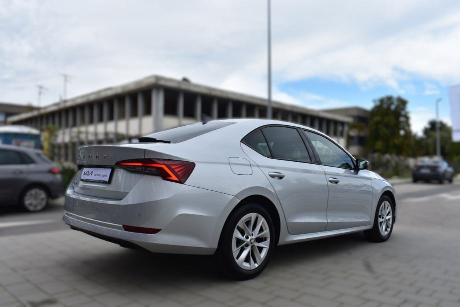 Škoda Octavia 1.5 TSI, MULTIFUNCKIJSKI UPRAVLJAČ, JAMSTVO, fotografija 6