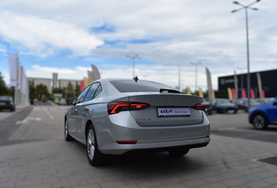 Škoda Octavia 1.5 TSI, MULTIFUNCKIJSKI UPRAVLJAČ, JAMSTVO, fotografija 8