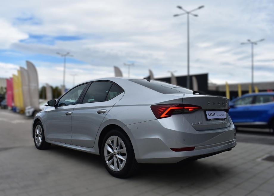 Škoda Octavia 1.5 TSI, MULTIFUNCKIJSKI UPRAVLJAČ, JAMSTVO, fotografija 9