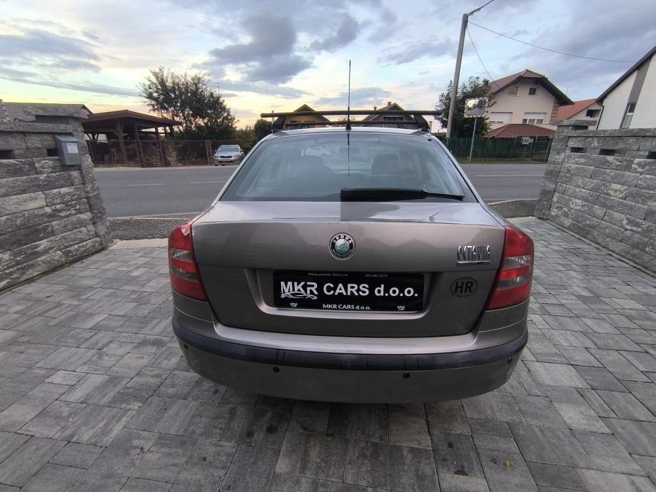 Škoda Octavia 1,6 MPI AMBIENTE, fotografija 4
