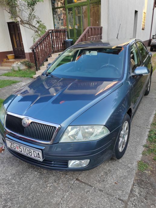 Škoda Octavia 1,6 PLIN-BENZIN,KUKA, fotografija 9