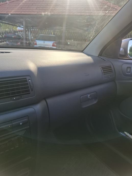 Škoda Octavia 1,6, fotografija 6