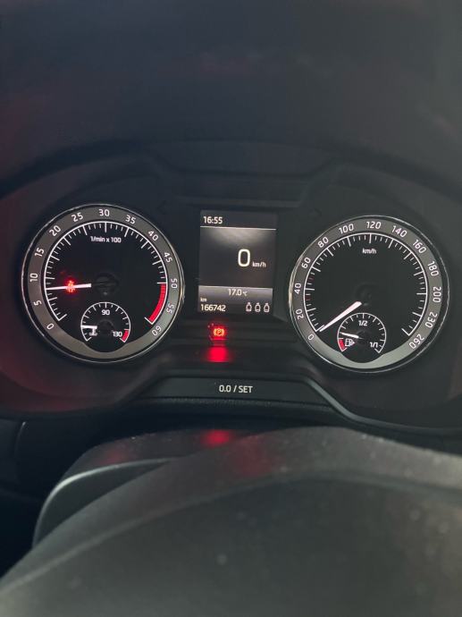 Škoda Octavia 1,6 Style, fotografija 10