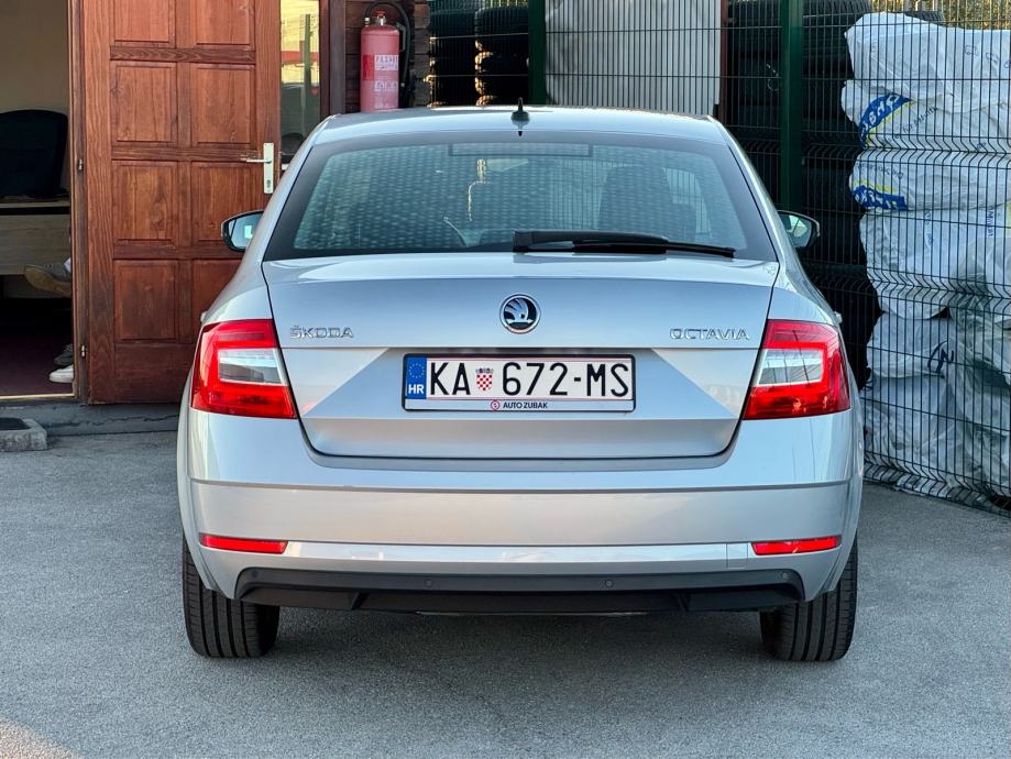 Škoda Octavia 1,6 tdi, 115 ks, servisi, krediti na kartice, fotografija 6