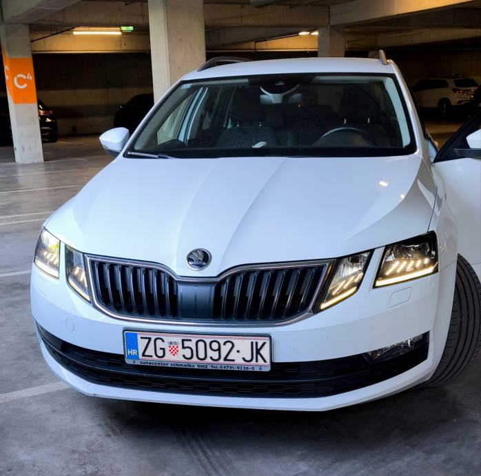Škoda Octavia 1.6 TDI DSG CLEVER • LED • TOP OPREMA • VELIKI SERVIS •, fotografija 6