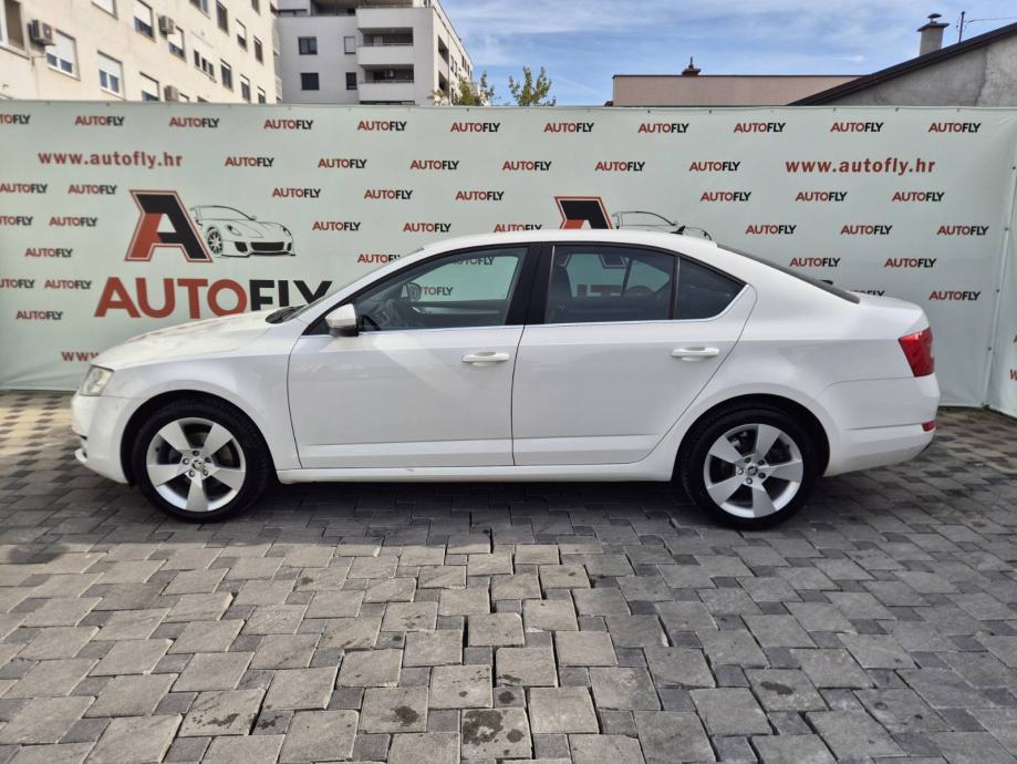 Škoda Octavia 1.6 TDI DSG, Koža, Navi, PDC, Klima, registriran, 17", fotografija 5