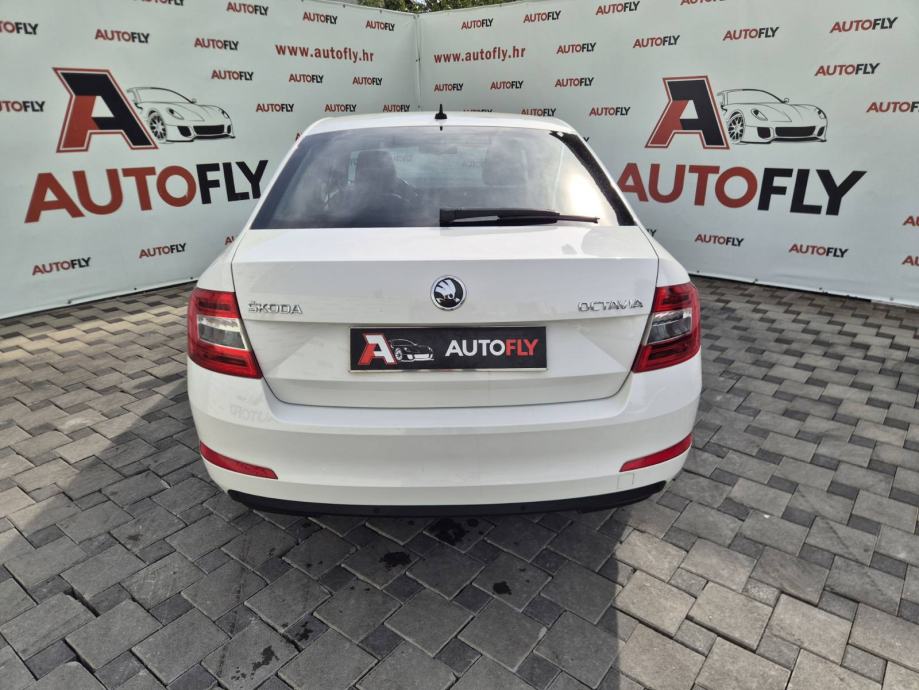 Škoda Octavia 1.6 TDI DSG, Koža, Navi, PDC, Klima, registriran, 17", fotografija 7