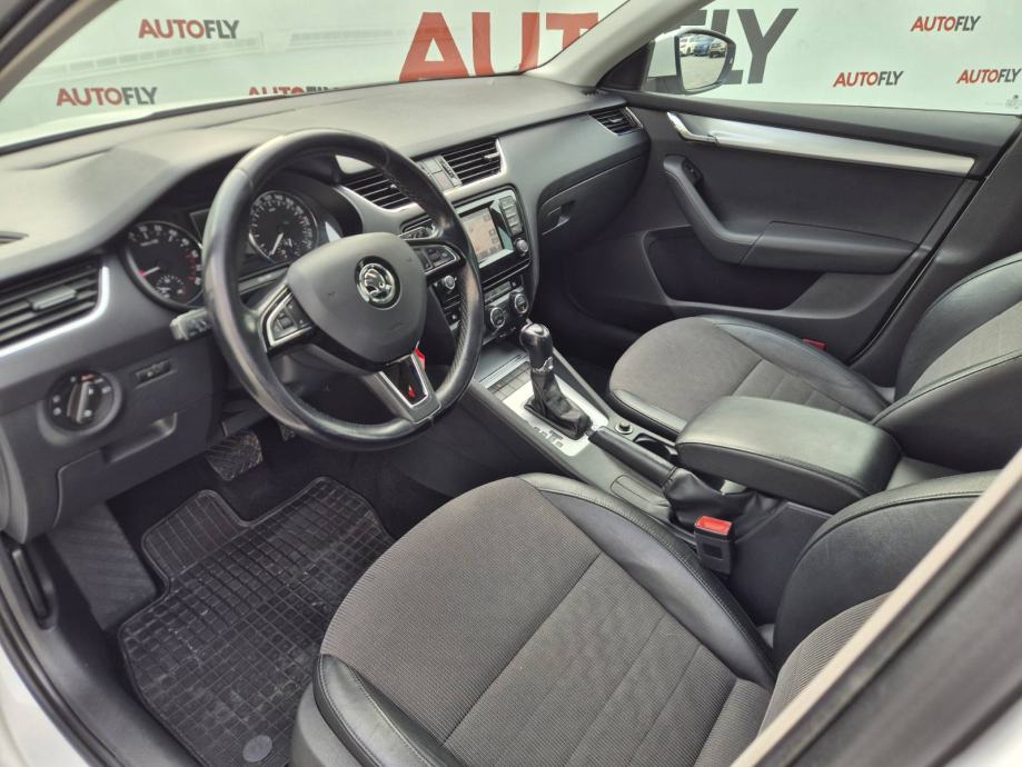 Škoda Octavia 1.6 TDI DSG, Koža, Navi, PDC, Klima, registriran, 17", fotografija 14