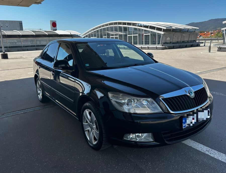 Škoda Octavia 1,6 TDI*Klima*Navi*Grijanje sjedala*Odlično stanje*, pogled izvana - slika 3